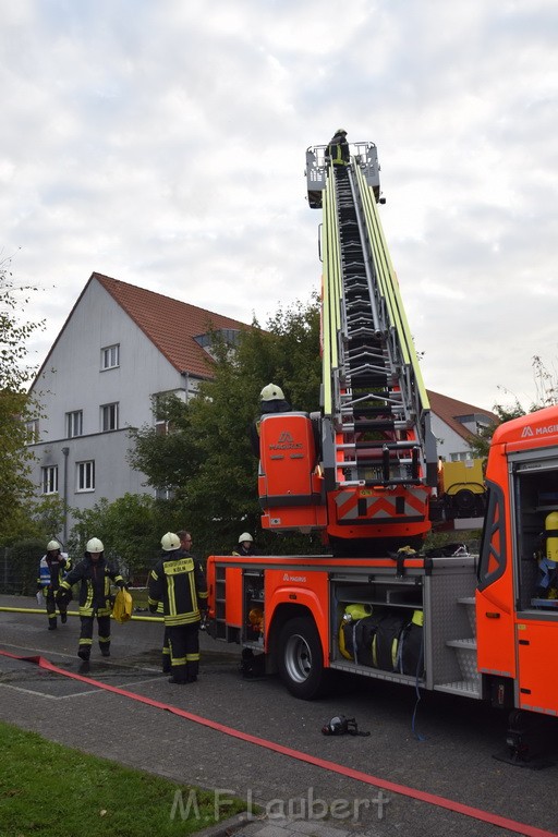 Feuer 2 Y Koeln Suerth Elisabeth Selbertstr P223.JPG - Miklos Laubert